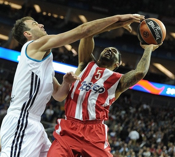 在定位球与 在定位球与